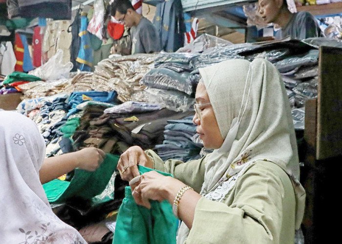 Permintaan Seragam Sekolah Naik Signifikan